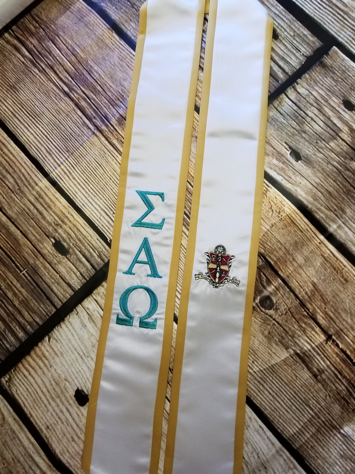 Sigma Alpha Omega Graduation Stoles